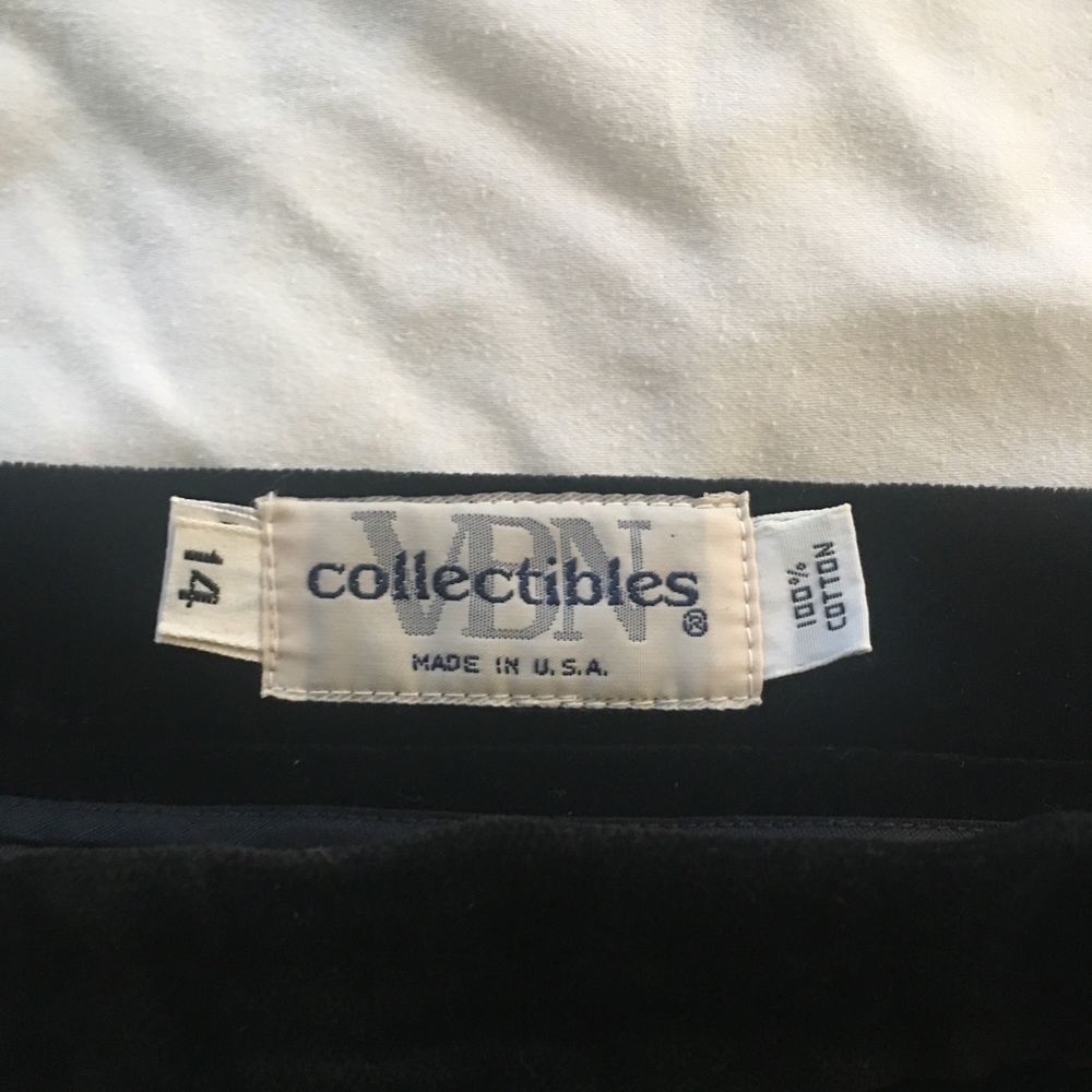 Vintage black velvet maxi skirt - Picture 2 of 2